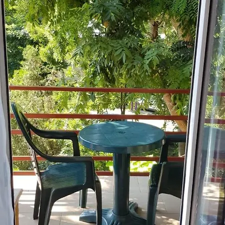 Vila Antaris Guest house *